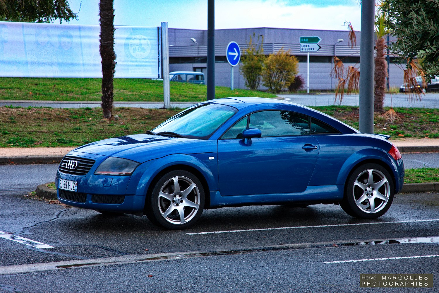 Audi TT-01.jpg